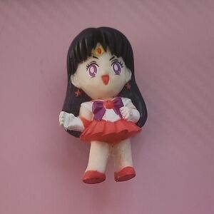 Sailor Moon Mini Figure - Purple and Red